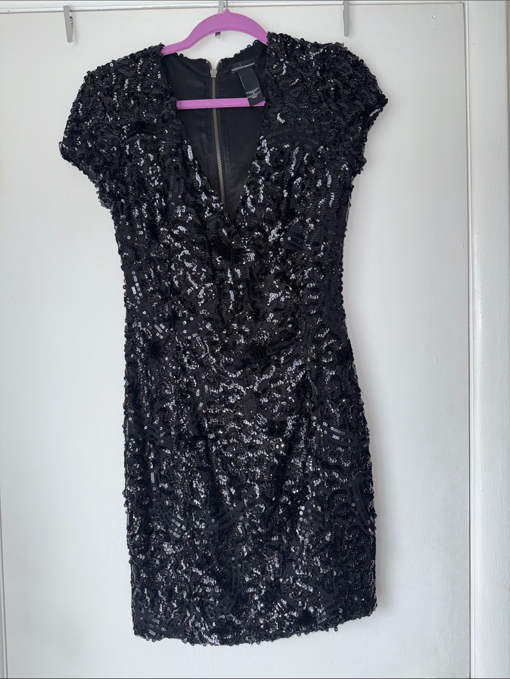 Moda Victoria secret sequin sparkle vneck dress party New Year’s Eve bling swift